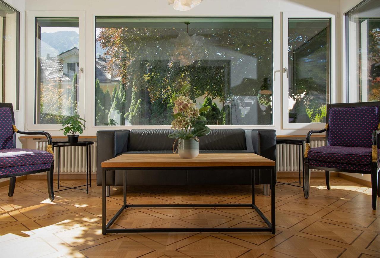 Boutique J87 विला *