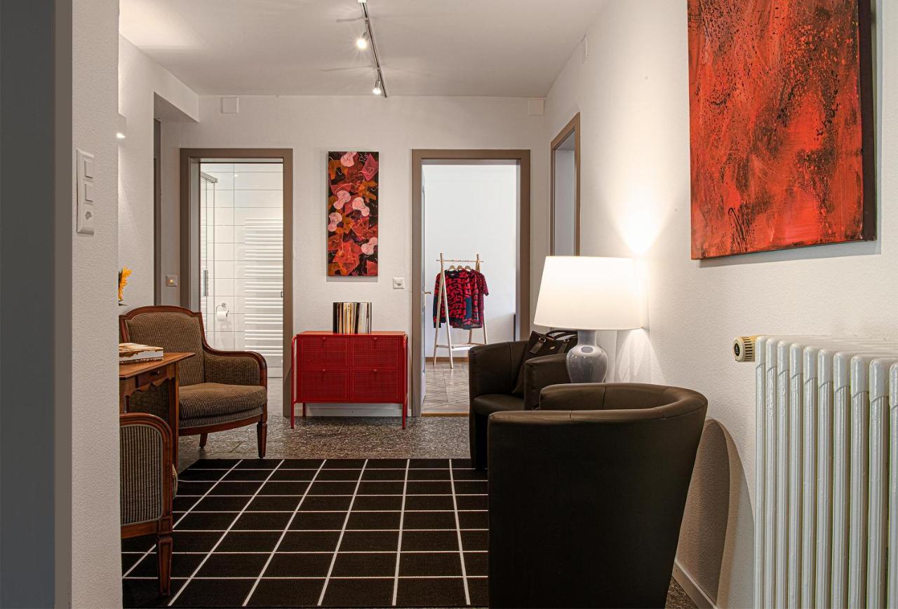 Boutique J87
